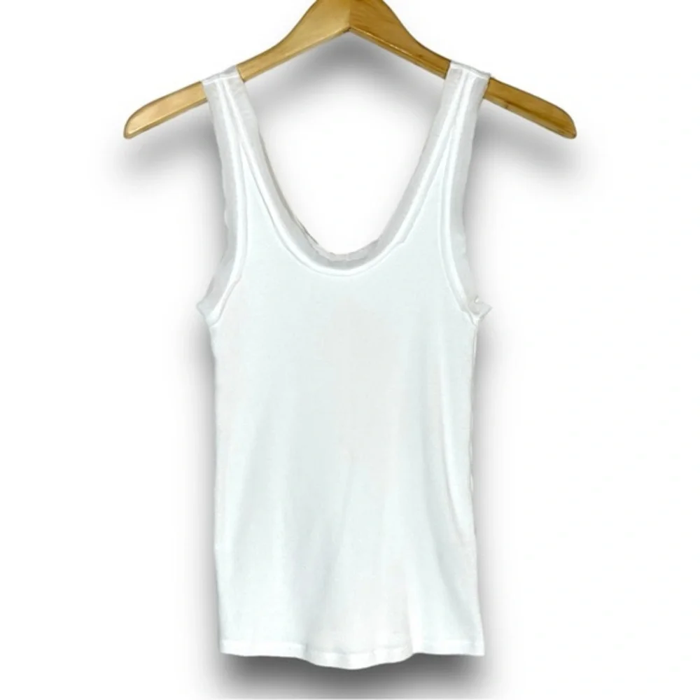 4/$20 Urban Outfitters White Ribbed Scoop Neck Tank Top XS Stretch Cotton Blend - Picture 1 of 5